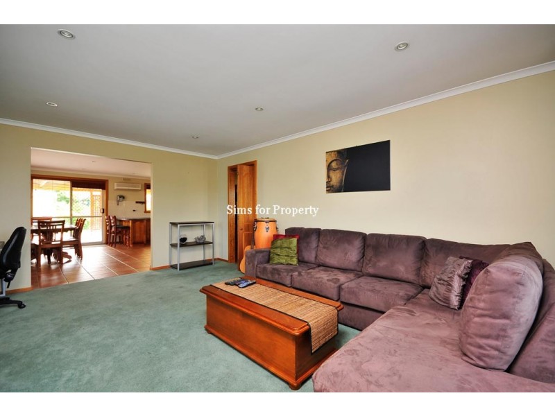 10 Packham Street, Newnham TAS 7248