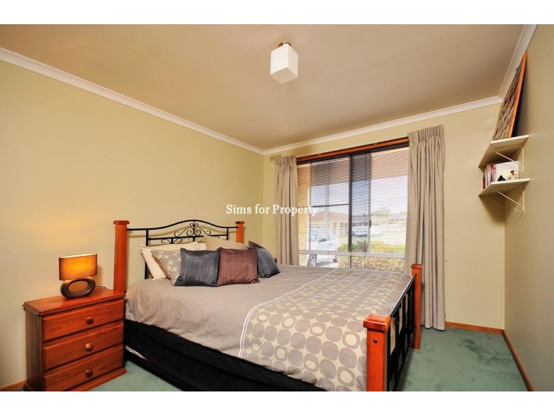 10 Packham Street, Newnham TAS 7248