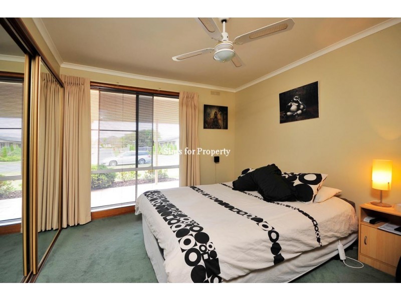 10 Packham Street, Newnham TAS 7248