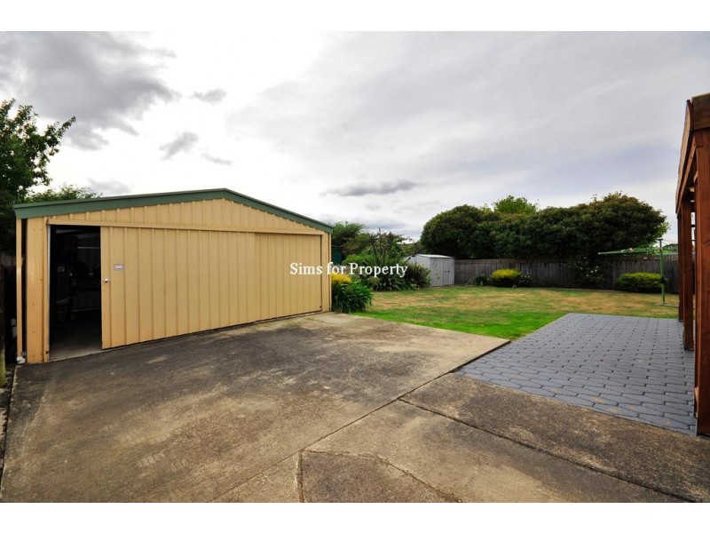 10 Packham Street, Newnham TAS 7248