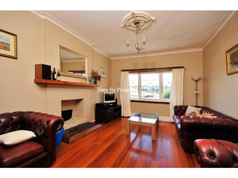 18 Connaught Crescent, West Launceston TAS 7250