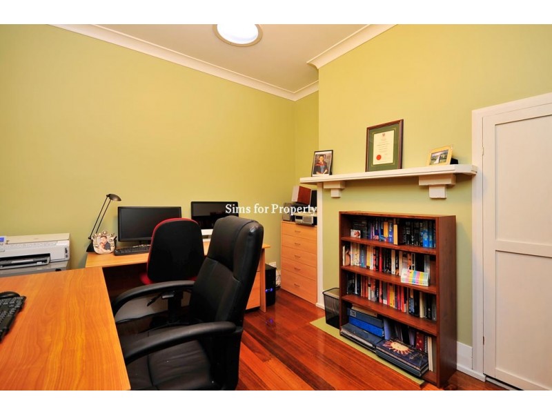 18 Connaught Crescent, West Launceston TAS 7250
