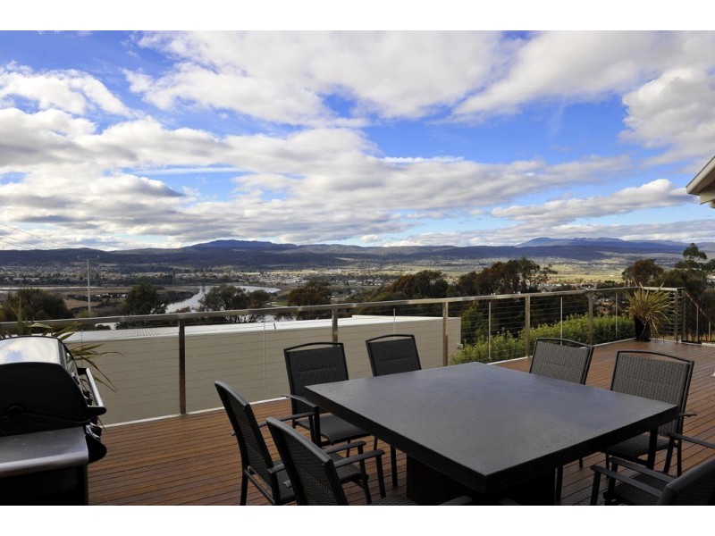 31 Lachlan Parade, Trevallyn TAS 7250