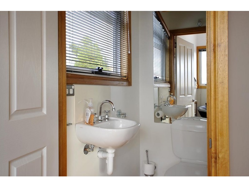 31 Lachlan Parade, Trevallyn TAS 7250