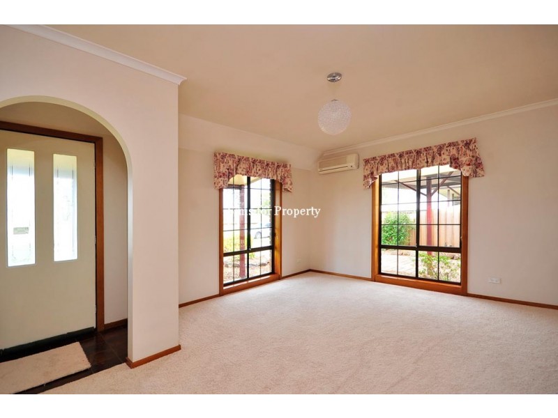 8 Sarah Court, Summerhill TAS 7250