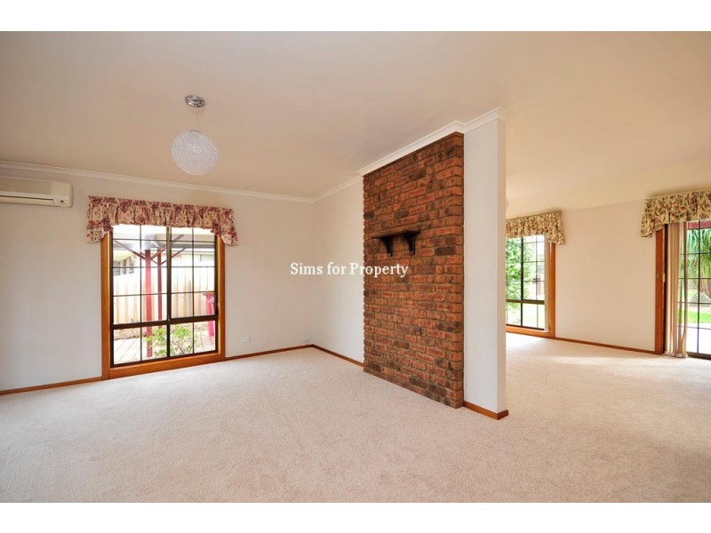 8 Sarah Court, Summerhill TAS 7250