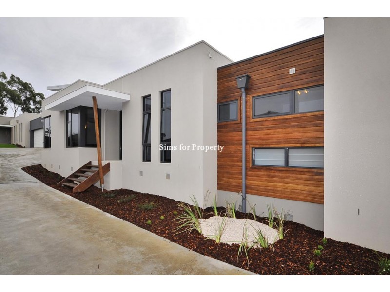 1/16 Jacqueline Place, Riverside TAS 7250