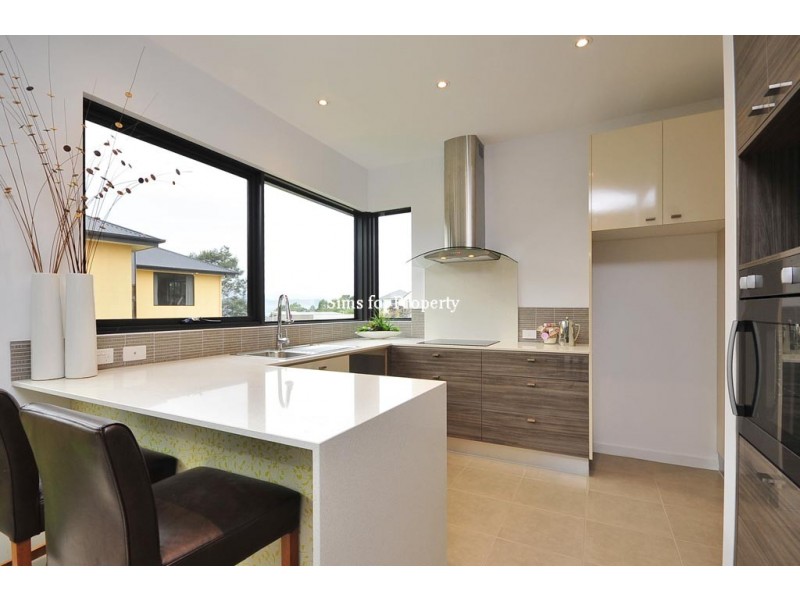 1/16 Jacqueline Place, Riverside TAS 7250