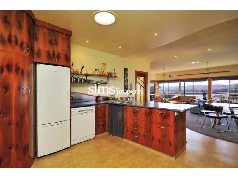 90 Forest Road, Trevallyn TAS 7250