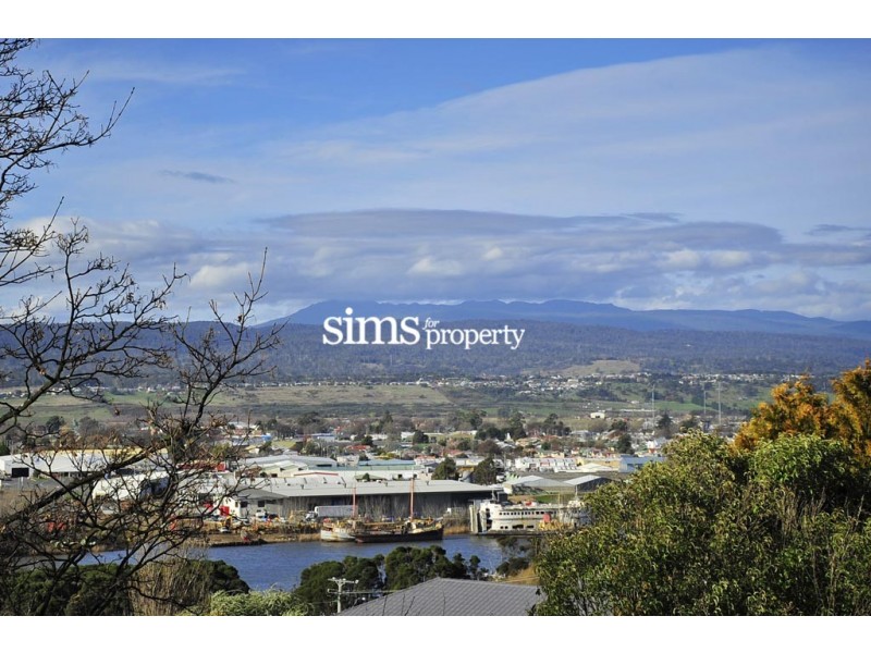 90 Forest Road, Trevallyn TAS 7250