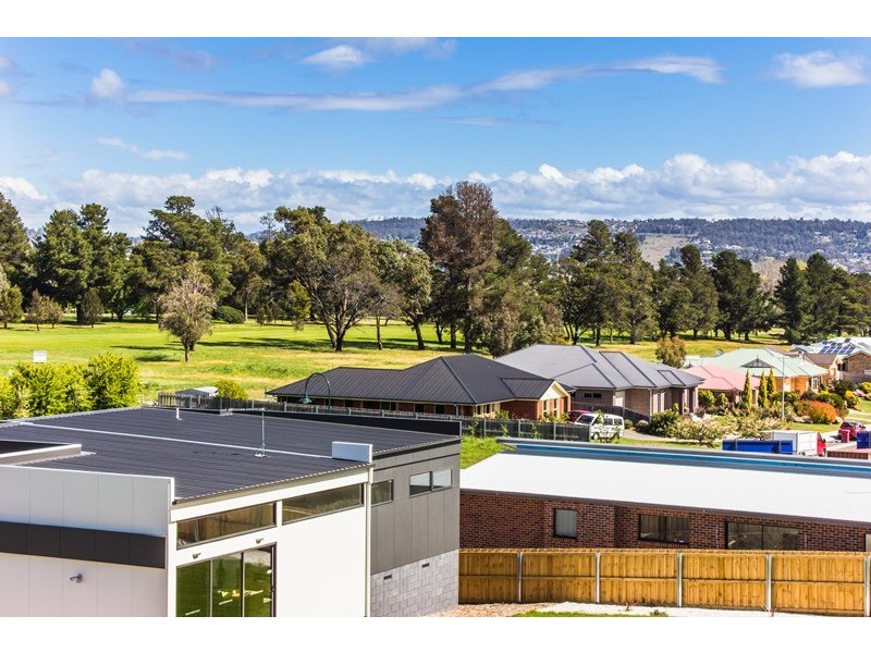 62 Parklands Parade, Newnham TAS 7248