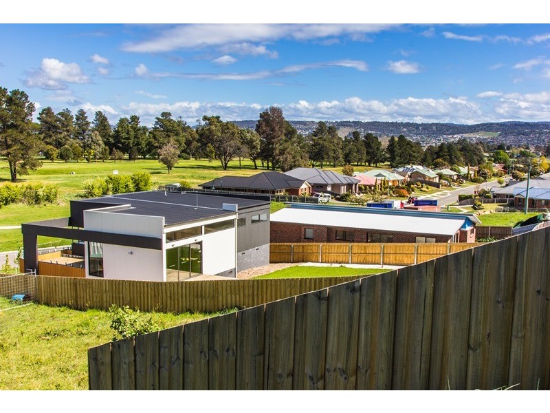 62 Parklands Parade, Newnham TAS 7248