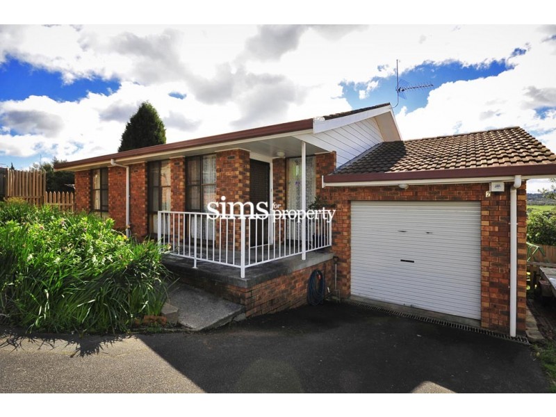 2/21 Montgomery Court, Norwood TAS 7250
