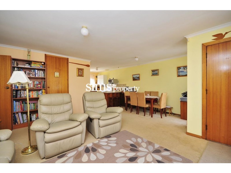 2/21 Montgomery Court, Norwood TAS 7250