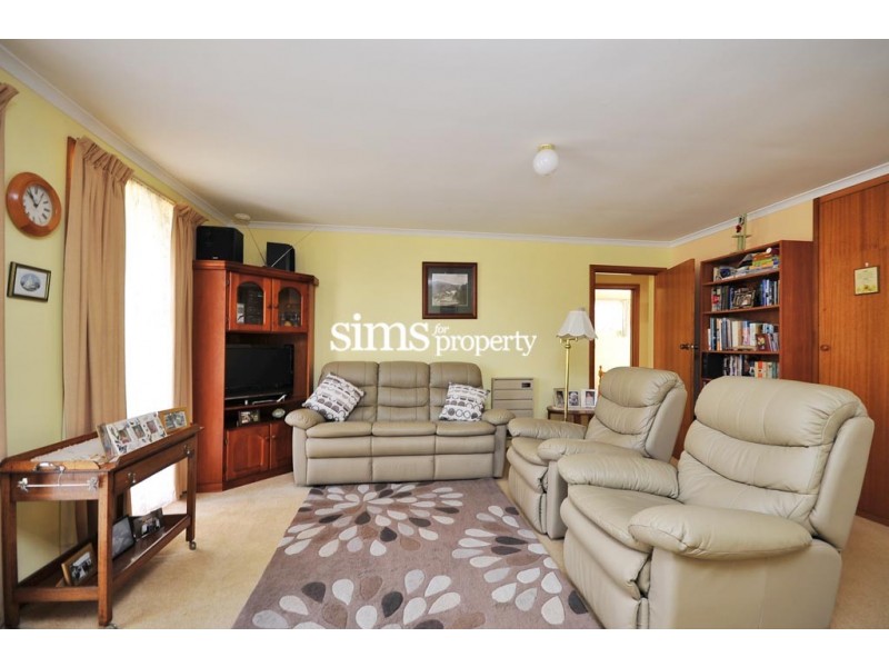 2/21 Montgomery Court, Norwood TAS 7250