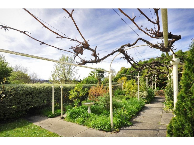 29 Hillside Crescent, West Launceston TAS 7250