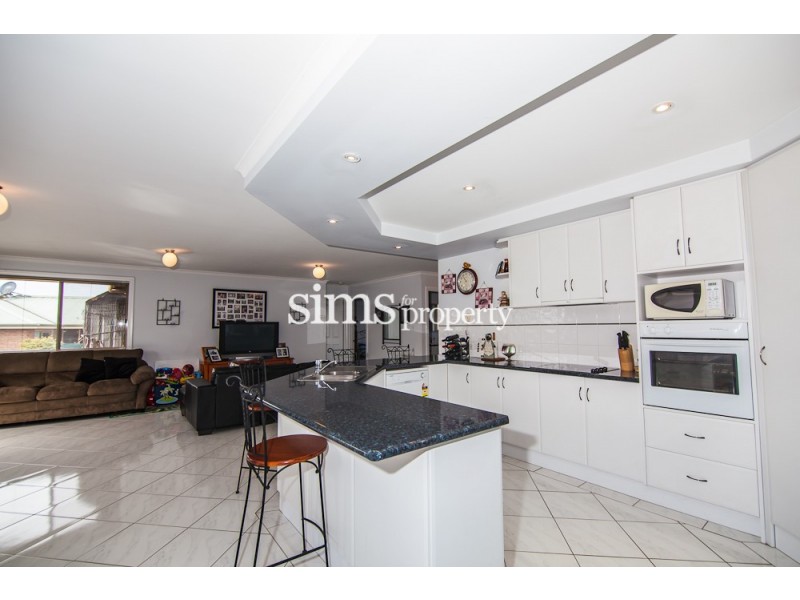 7 Molecombe Drive, Prospect Vale TAS 7250