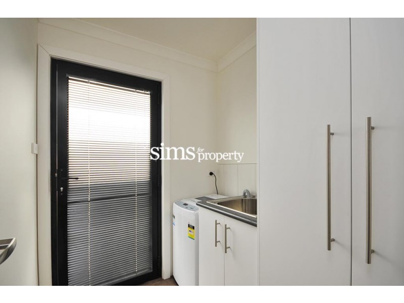 3/3 Phoebe Court, Riverside TAS 7250