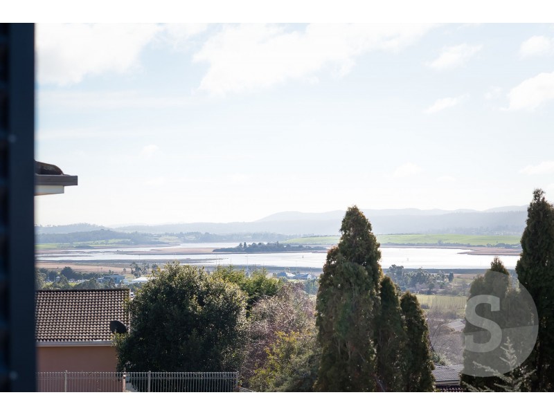 1/72 Riverside Drive, Riverside TAS 7250