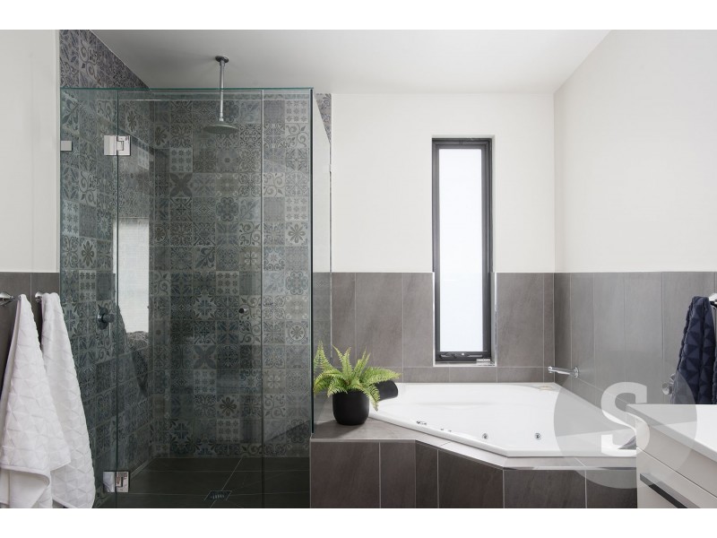 1/72 Riverside Drive, Riverside TAS 7250