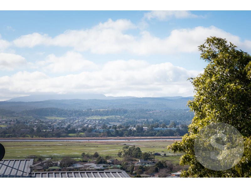 1/72 Riverside Drive, Riverside TAS 7250