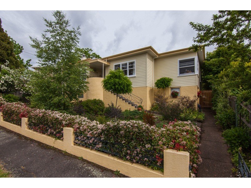 33 Robin Street, Newstead TAS 7250