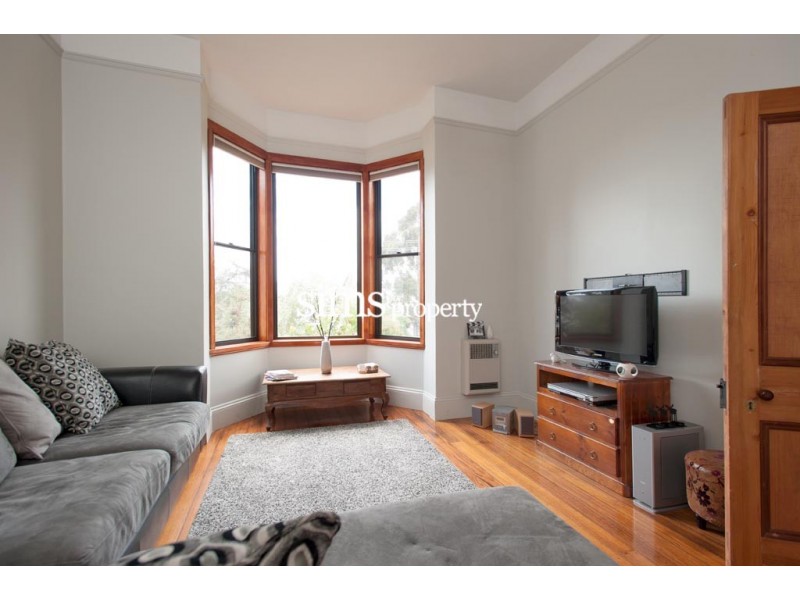 32 Racecourse Crescent, Launceston TAS 7250
