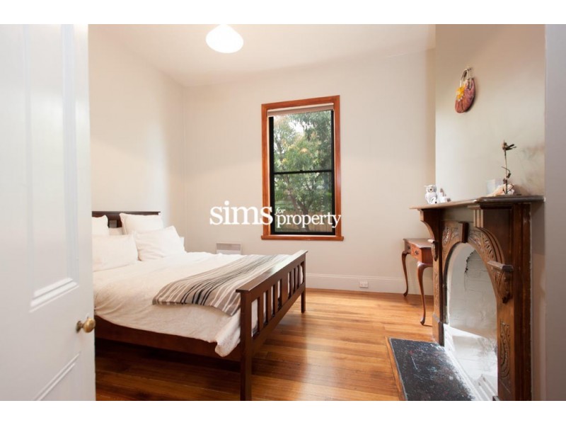 32 Racecourse Crescent, Launceston TAS 7250