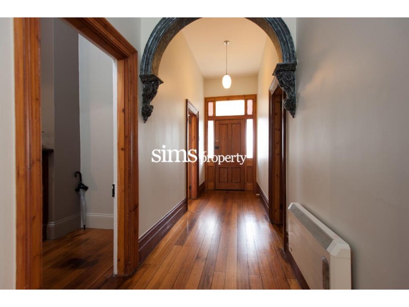 32 Racecourse Crescent, Launceston TAS 7250