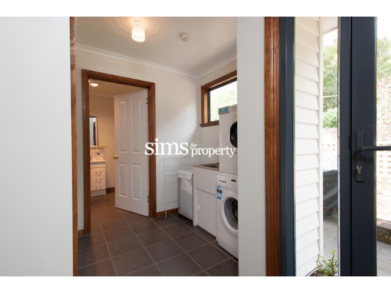 32 Racecourse Crescent, Launceston TAS 7250