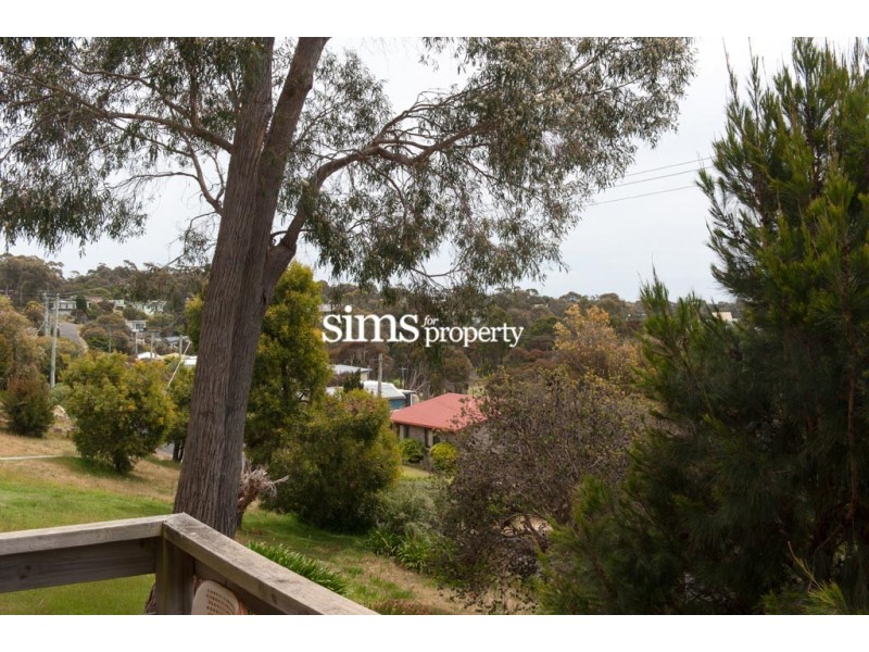 30 Beach Crescent, Greens Beach TAS 7270