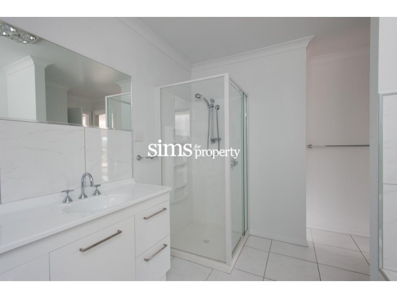 1/5 Chevron Place, Riverside TAS 7250