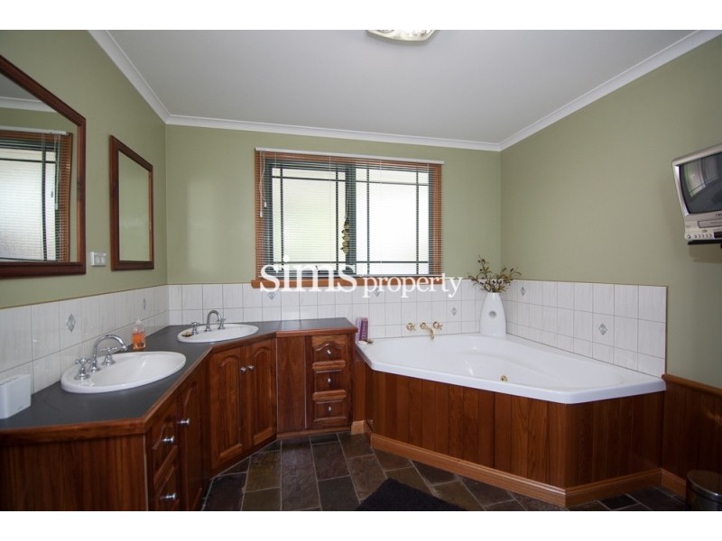 53 Bayview Drive, Blackstone Heights TAS 7250