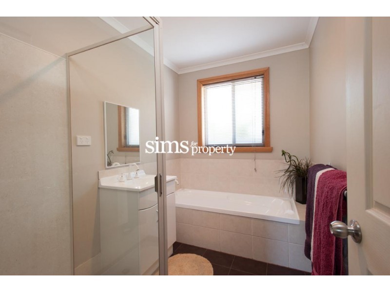 4 Peacock Place, Legana TAS 7277