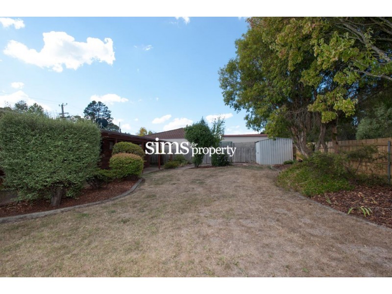 24 Parklands Parade, Newnham TAS 7248