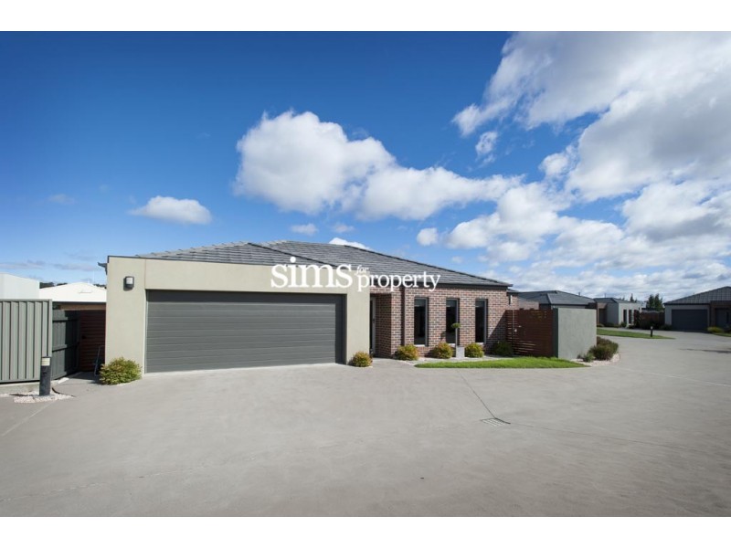1/7 St James Close, Newstead TAS 7250