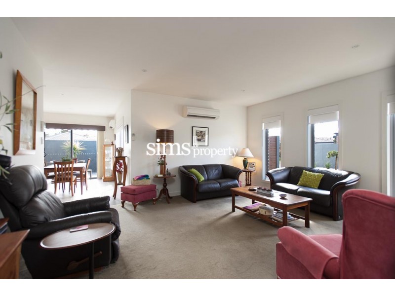 1/7 St James Close, Newstead TAS 7250