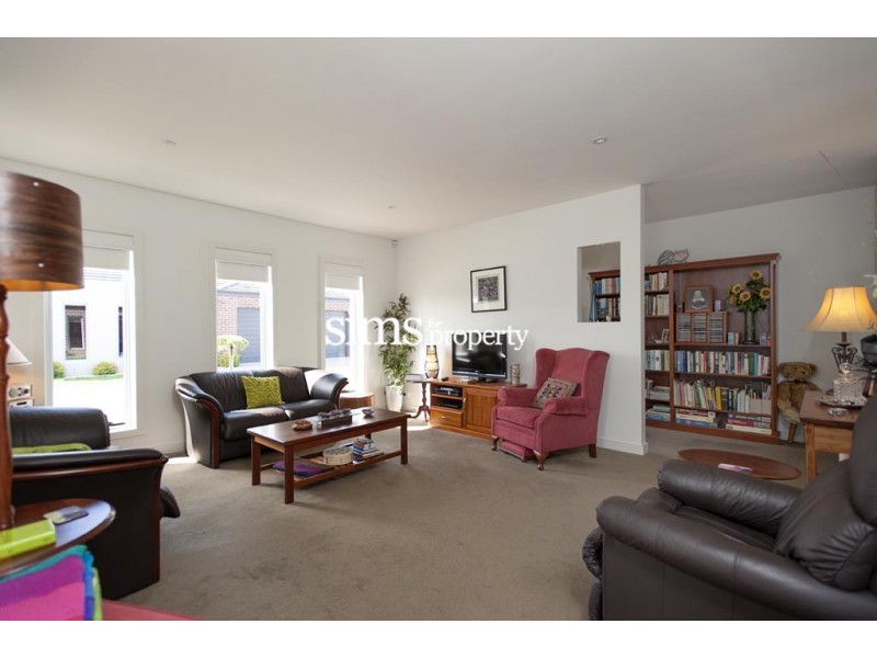 1/7 St James Close, Newstead TAS 7250