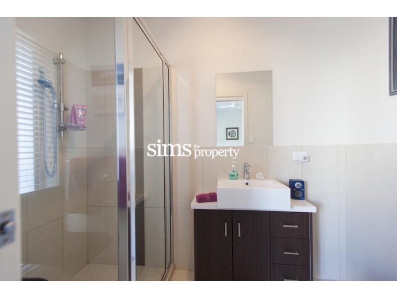 1/7 St James Close, Newstead TAS 7250