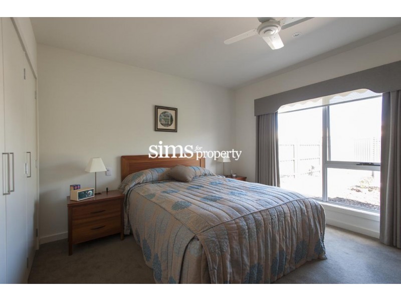 1/7 St James Close, Newstead TAS 7250