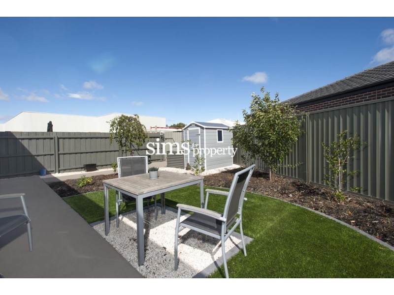 1/7 St James Close, Newstead TAS 7250
