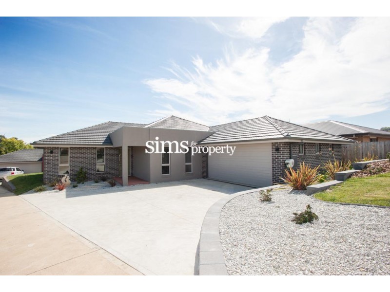 2/17 Tender Way, St Leonards TAS 7250