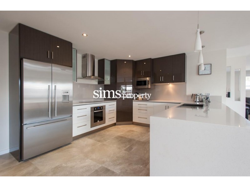 2/17 Tender Way, St Leonards TAS 7250