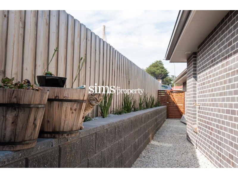 2/17 Tender Way, St Leonards TAS 7250