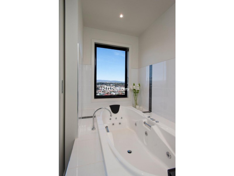 21 Jillian Street, Kings Meadows TAS 7249