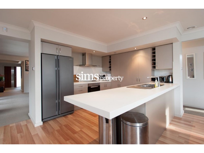 28 Comice Place, Newnham TAS 7248