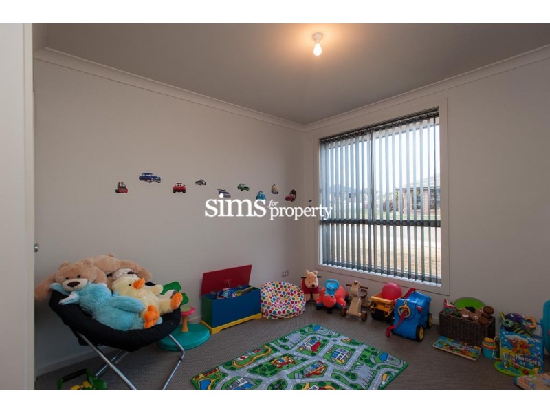 28 Comice Place, Newnham TAS 7248