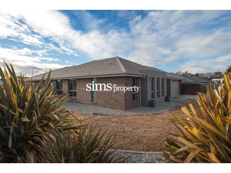 28 Comice Place, Newnham TAS 7248