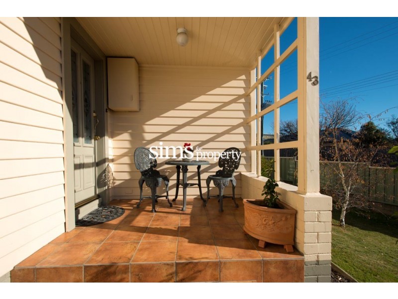 43 Rowan Avenue, Newstead TAS 7250