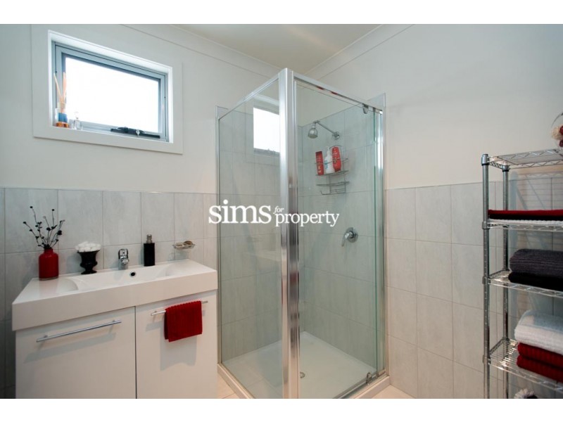 6/6a Ravenswood Road, Ravenswood TAS 7250